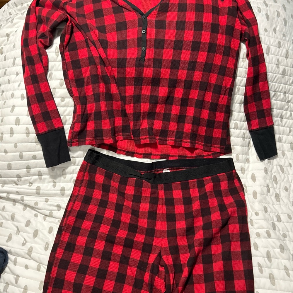 Victoria’s Secret Pink Red and Black Plaid Waffle Knit Pajama Set XXL
